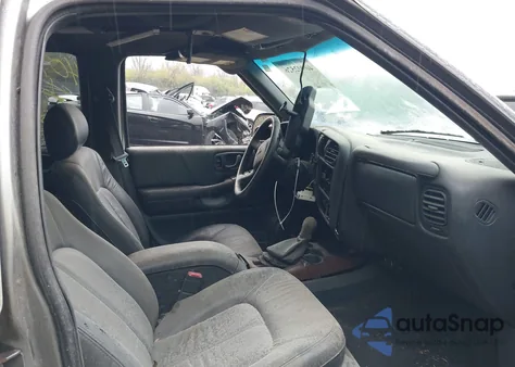 2001 Oldsmobile Bravada из США, поврежденный, VIN 1GHDT13W112164033